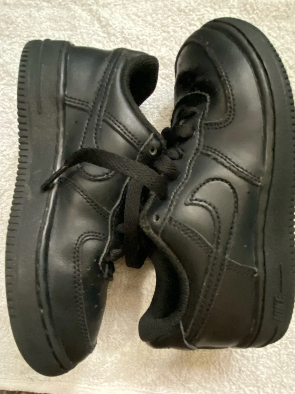 Nike Kids' Black Low-Top Sneakers Size 12 C